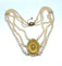 Collier Collier de perles 3 rangs, médaillon or 18 carats et fermoir rubis 58 Facettes AB354