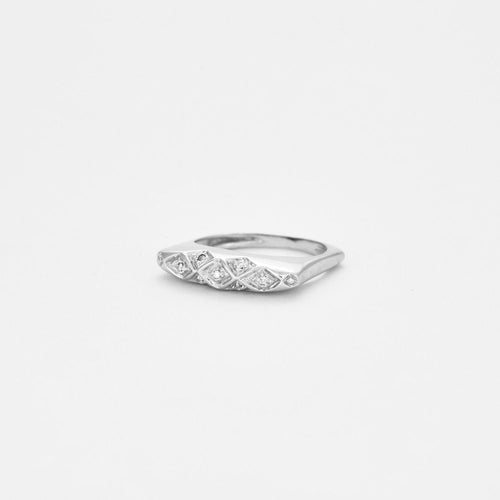 Bague 55 Bague en or blanc et diamants 58 Facettes 2527