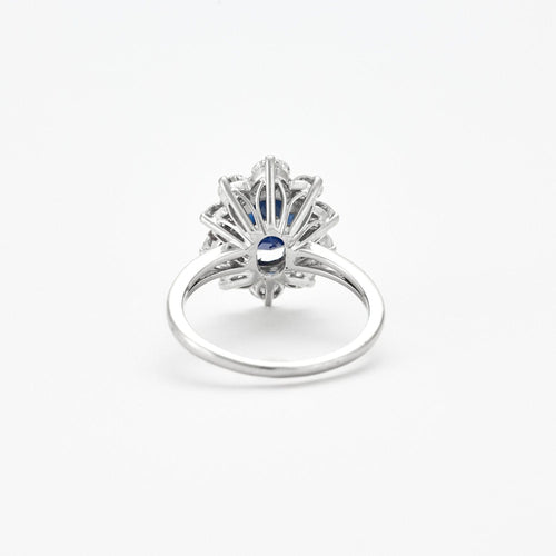Bague 53 Bague marguerite or gris ornée d'un saphir et diamants 58 Facettes 230266