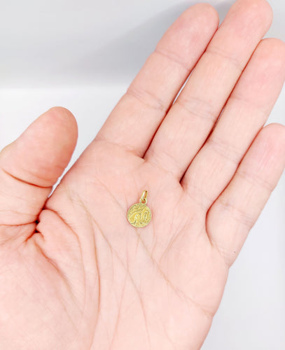 Pendentif Petite Médaille religieuse vintage or jaune 58 Facettes A05625