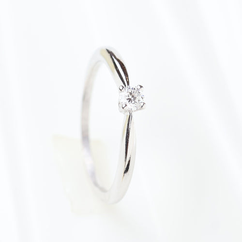 Bague 48 Suárez - Bague solitaire en or blanc 18k et diamant naturel 58 Facettes 133716A