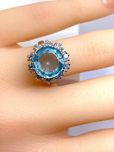 Bague 49 Bague en or blanc 18 carats, aigue marine et diamants 58 Facettes AB495
