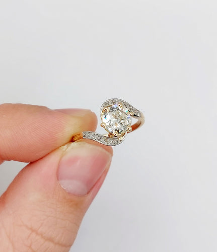Bague 54.5 Bague tourbillon antique en or 18k et platine, diamant taille ancienne 1,35 ct 58 Facettes A06442