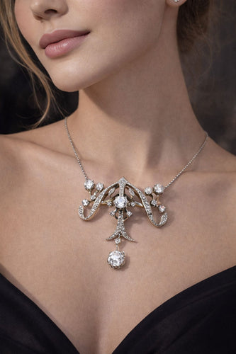 Pendentif Pendentif diamant antique de style Art Nouveau en or. 58 Facettes 50371