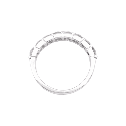 Bague 52 Demi-alliance or blanc et diamants. 58 Facettes 34472