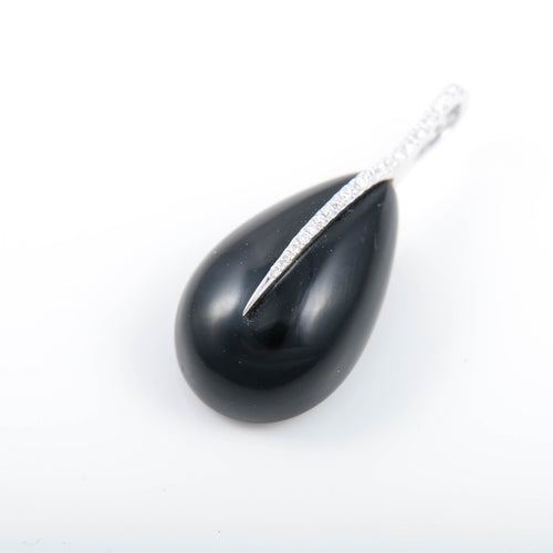 Pendentif Pendentif or blanc, diamants et agate 58 Facettes