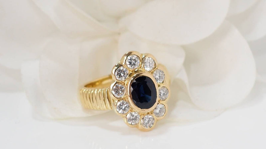 Bague saphir ovale et diamants