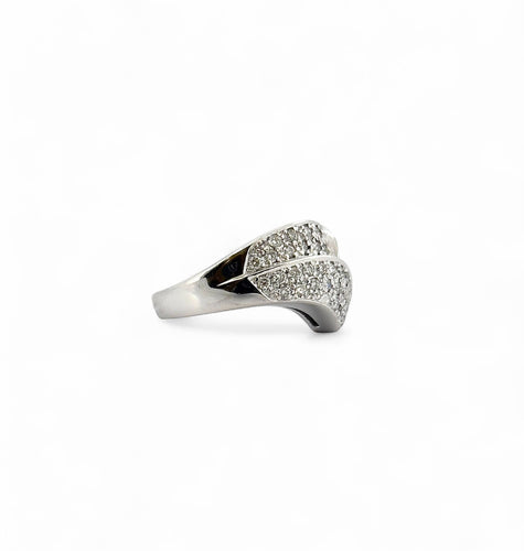 Bague 51 Bague cocktail en or blanc et diamants 58 Facettes