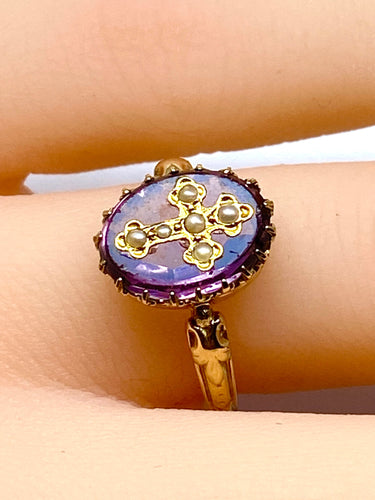 Bague 52 Bague en or jaune 18 carats ornée d’une croix en perles fines 58 Facettes AB561