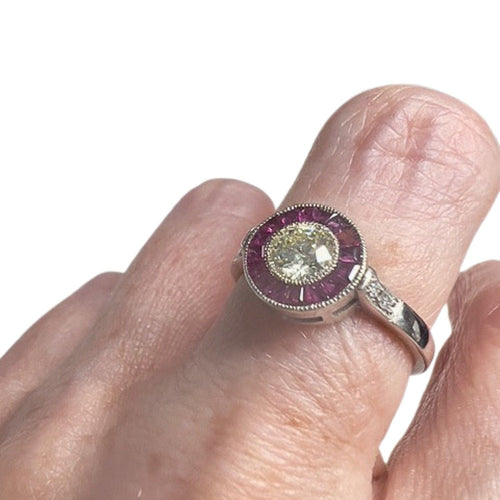 Bague Bague or blanc rubis diamants 58 Facettes Q137B (951)