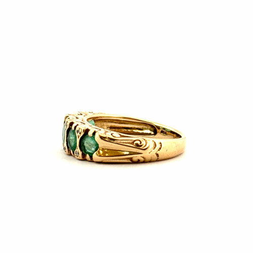 Bague 53 Bague jarretière émeraudes et diamants 58 Facettes