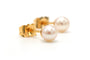 Boucles d'oreilles Boucles d'oreilles contemporaines serties de perles en or jaune 18 carats 58 Facettes 23332