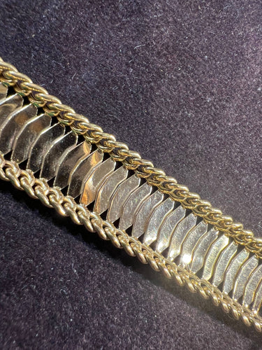 Bracelet Bracelet or jaune époque 1950 58 Facettes 7788 A