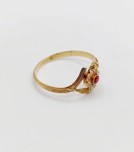 Bague 60 Bague fleur Art nouveau en or 18k, pierre rouge et perles (circa 1900) 58 Facettes A06426