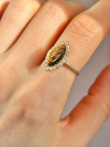 Bague 52 Bague ancienne en or jaune 18k œil de tigre et perles 58 Facettes