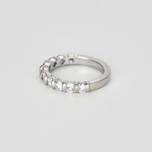 Bague 59 Demi-alliance or blanc et diamants 58 Facettes 240823