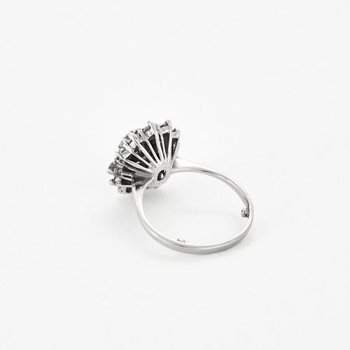 Bague 52,5 Bague pompadour or blanc et diamants 58 Facettes B250311