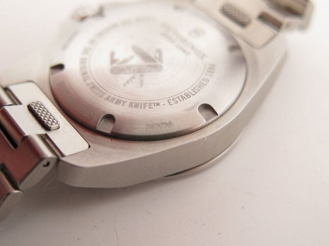 Montre montre VICTORINOX inox small 241261 36 mm acier quartz fullset 58 Facettes 265936