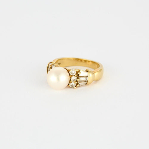 Bague 52 Bague or jaune, perle blanche et diamants 58 Facettes 240787