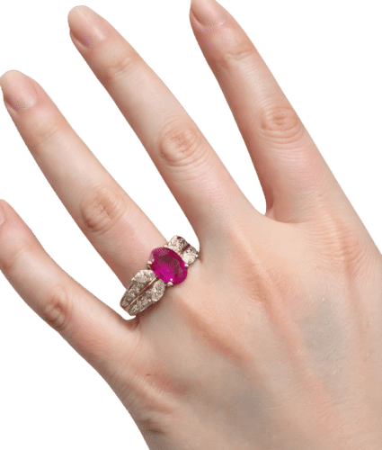 Bague 52 Bague fleur deux or avec rubis ovale et diamants 58 Facettes