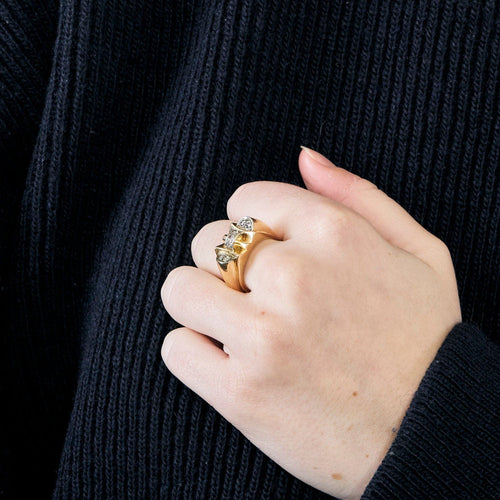 Bague 55 Bague Tank or jaune et diamants 58 Facettes 240815