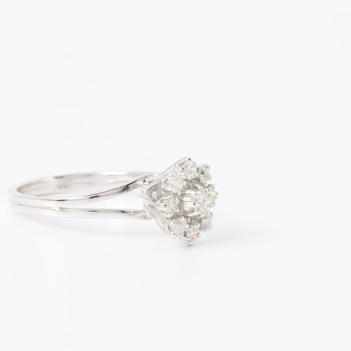 Bague 53 BAGUE MARGUERITE DIAMANTS EN OR GRIS 18K 58 Facettes