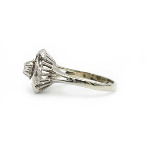 Bague 56 Bague - Or blanc et diamants 58 Facettes 1161