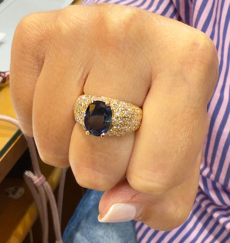 Bague 59 Bague en or jaune saphir ovale et diamants 58 Facettes