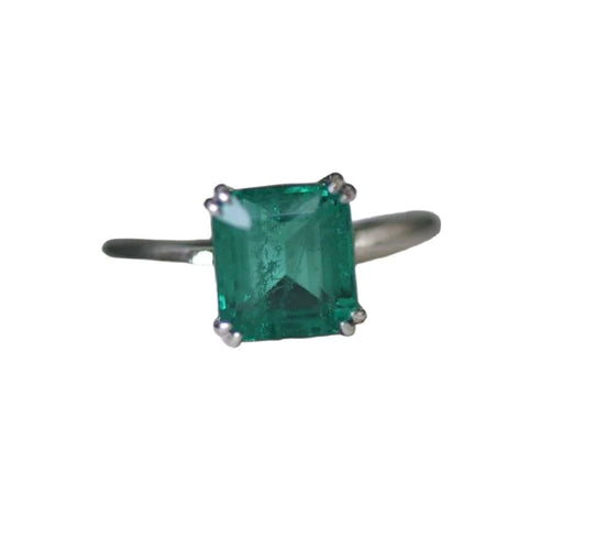 Bague Bague émeraude en or blanc 58 Facettes