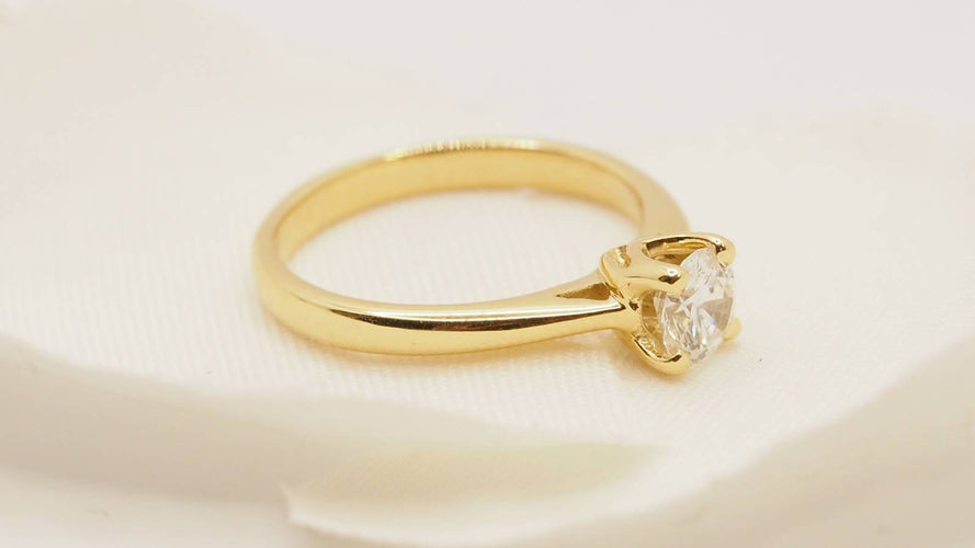 Bague 52 Bague solitaire en or jaune et diamant 58 Facettes 30180