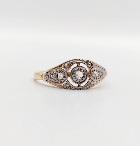 Bague 51 Bague Art Déco or jaune diamants taille rose (circa 1940) 58 Facettes A05973