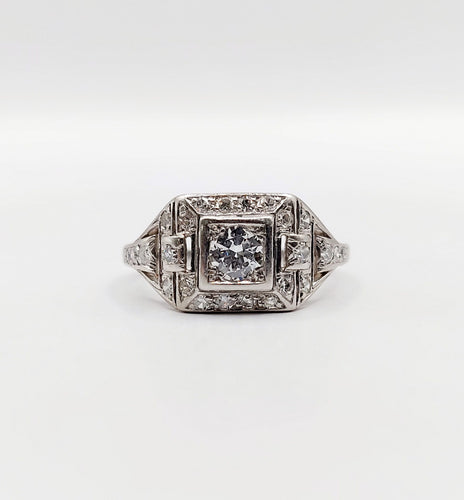 Bague 52 Bague tank art deco Platine diamant 0,25 carats entouré de diamants ronds (circa 1920) 58 Facettes A05355