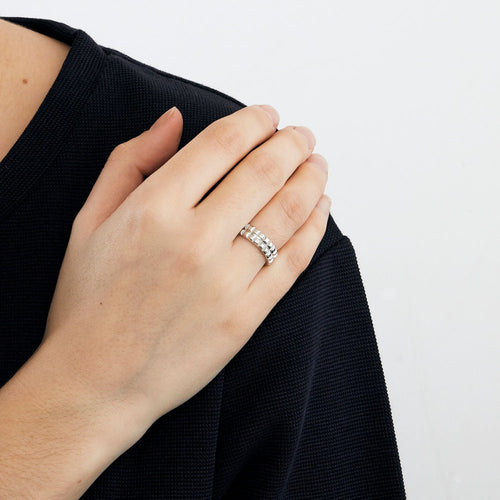 Bague 51 BOUCHERON - Clou de Paris 58 Facettes