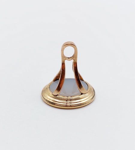 Pendentif Pendentif sceau antique en or rose 14k et agate blanche 58 Facettes A06677