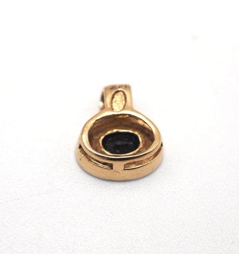 Pendentif Pendentif or jaune 750 avec saphir 58 Facettes