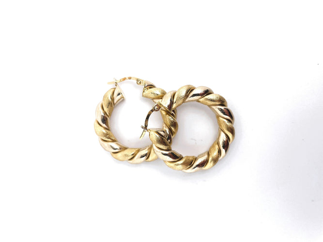 Boucles d'oreilles Grandes créoles torsadées or jaune 58 Facettes