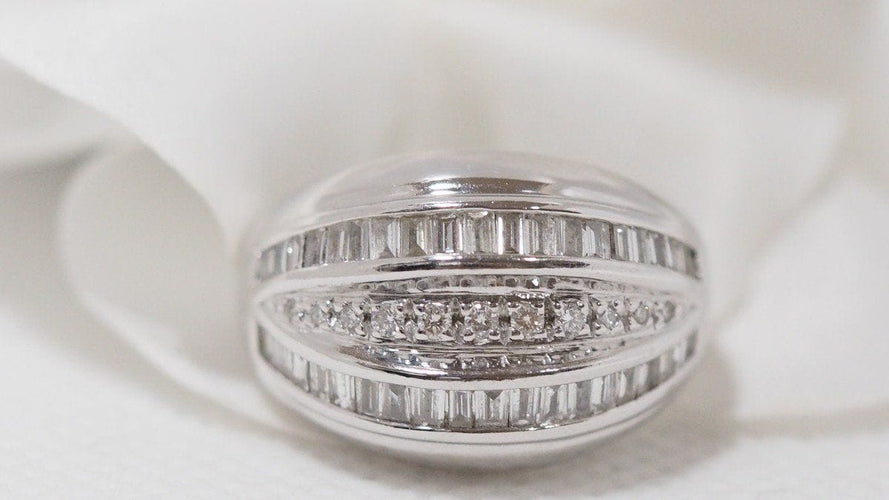 Bague 54 Bague Jonc en or blanc et diamants 58 Facettes 28890