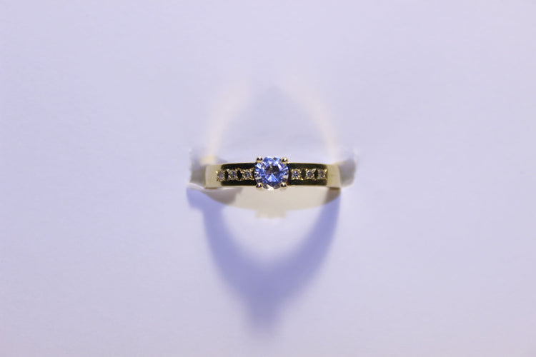 Bague 51 Bague Diamants et oxyde de zirconium 58 Facettes