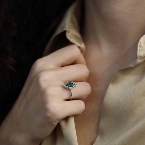 Bague 53 Bague Marguerite Émeraude Marquise Diamants 58 Facettes
