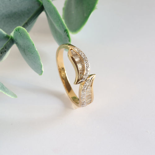 Bague Bague en or jaune avec diamants 58 Facettes 158/23