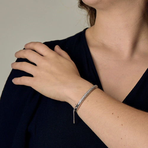 Bracelet Bracelet en or blanc et diamants 58 Facettes SOI3683