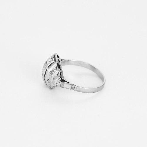 Bague 48 Bague Art Décor,  or blanc et platine, diamants 58 Facettes MTB1182