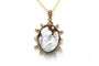 Pendentif Pendentif Art Déco en or jaune serti de perles, camée coquillage et diamants (+-0.028ct) 58 Facettes 22704