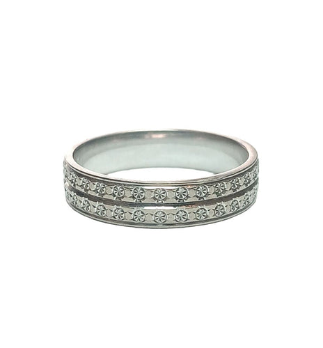 Bague 53 Alliance américaine en or gris 58 Facettes 593/10