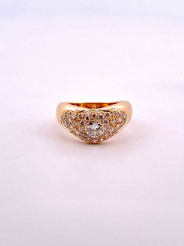 Bague 56 Bague ondulée en or jaune, diamants 58 Facettes