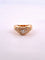 Bague 56 Bague ondulée en or jaune, diamants 58 Facettes