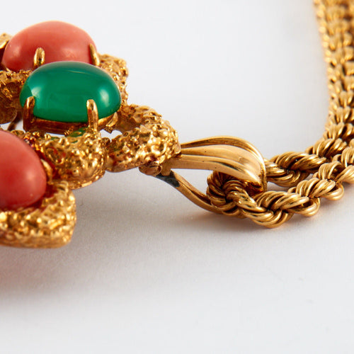 Boucles d'oreilles VAN CLEEF & ARPELS - Parure "Delphe Collection" Corail et chrysoprase 58 Facettes DV0332-5