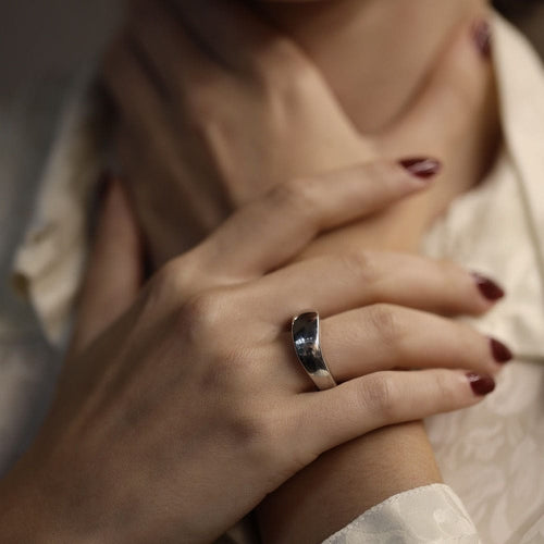 Bague 54 Bague Chaumet Collection Valse en or gris 18k - 1995 - Taille 54 - Papiers d'origine 58 Facettes FB10102