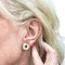 Boucles d'oreilles Boucles d'oreilles de style contemporain du XXe siècle en or 18 carats avec diamants et saphirs 58 Facettes Q290B