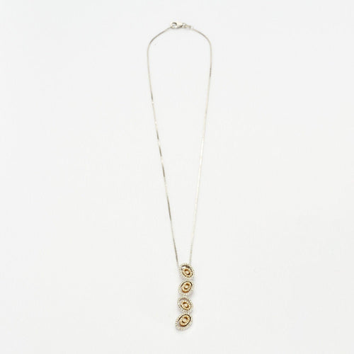 Collier Collier or blanc avec Pendentif composé de quatre motifs circulaires 58 Facettes 2650